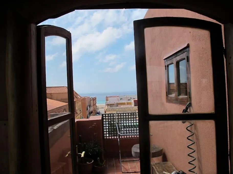 Sea Views / Fabulous Attic / Fast Fibre Optic Apartment Tarifa